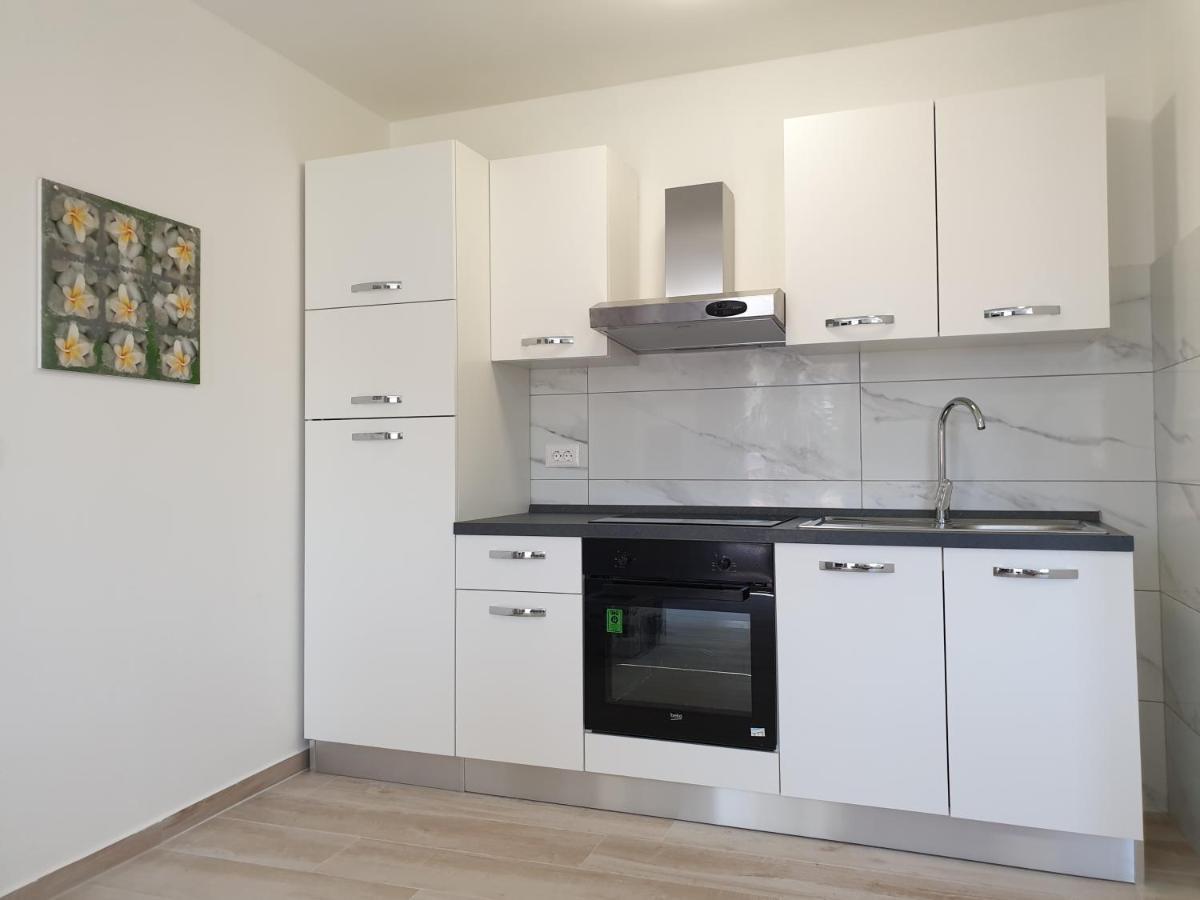 Holiday Apartments Novo Naselje Porec Luaran gambar